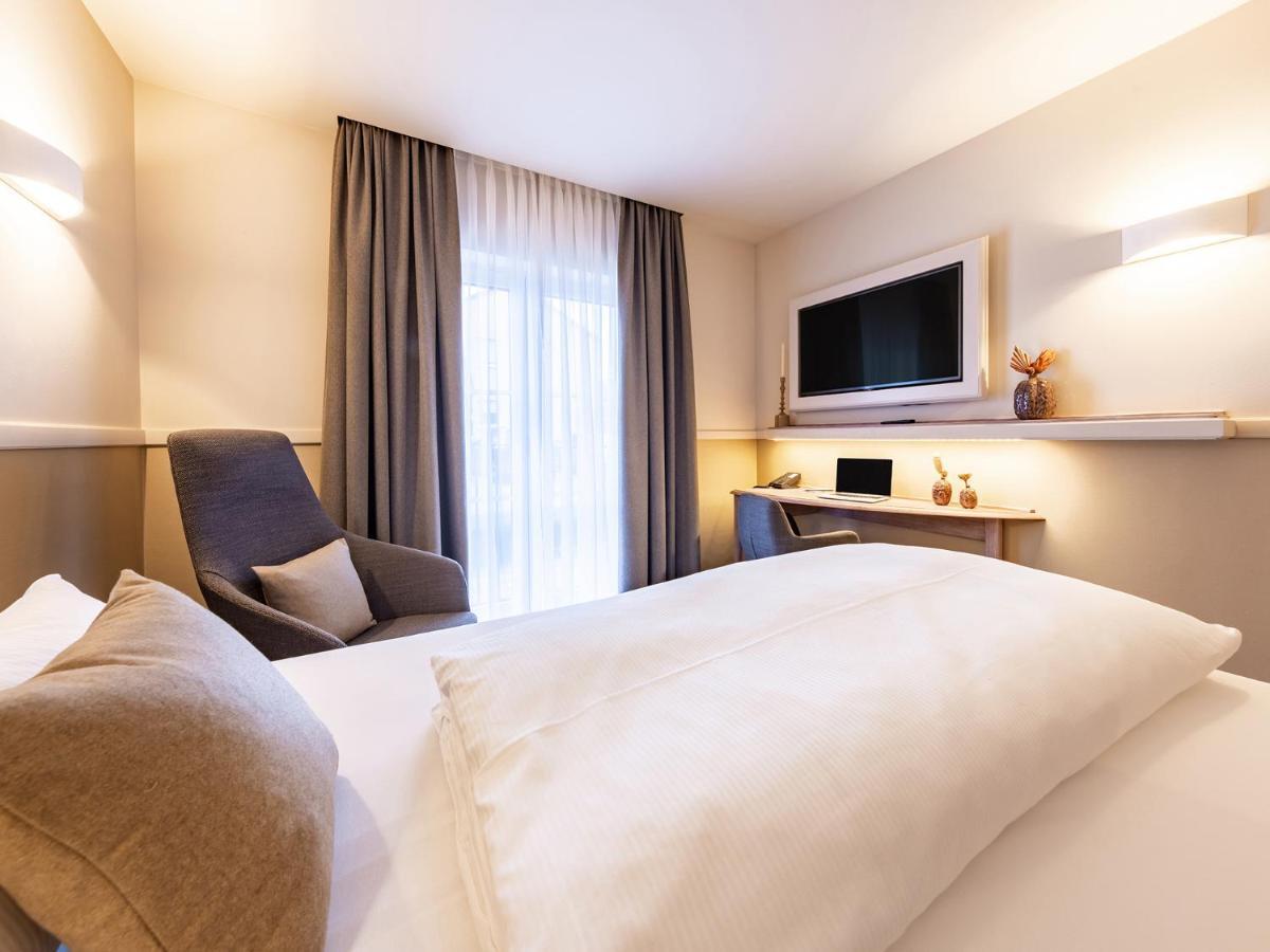 Landgasthof Hotel Gentner Nürnberg Exteriör bild