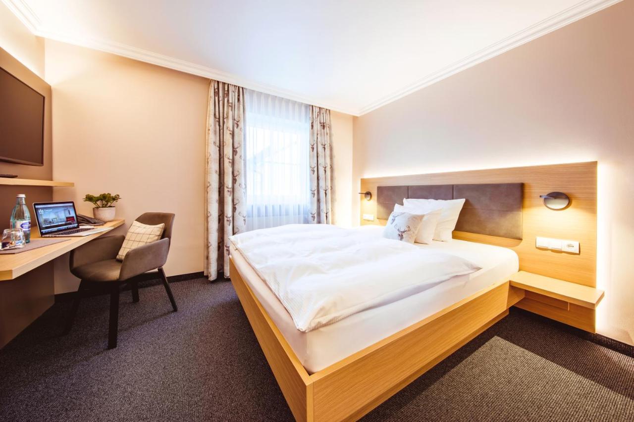 Landgasthof Hotel Gentner Nürnberg Exteriör bild