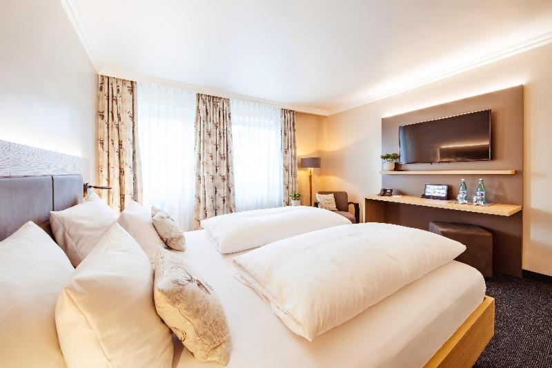 Landgasthof Hotel Gentner Nürnberg Rum bild